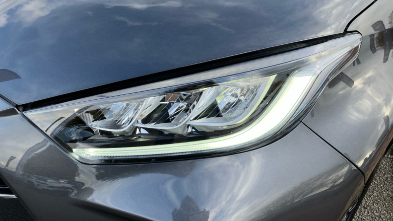 Toyota Yaris 1.5 Hybrid Design 5dr CVT Hybrid Hatchback